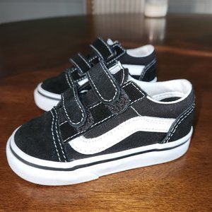 Vans toddlers Black and White Sneakers